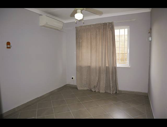 3 BEDROOM SIMPLEX FOR SALE IN MALVERN